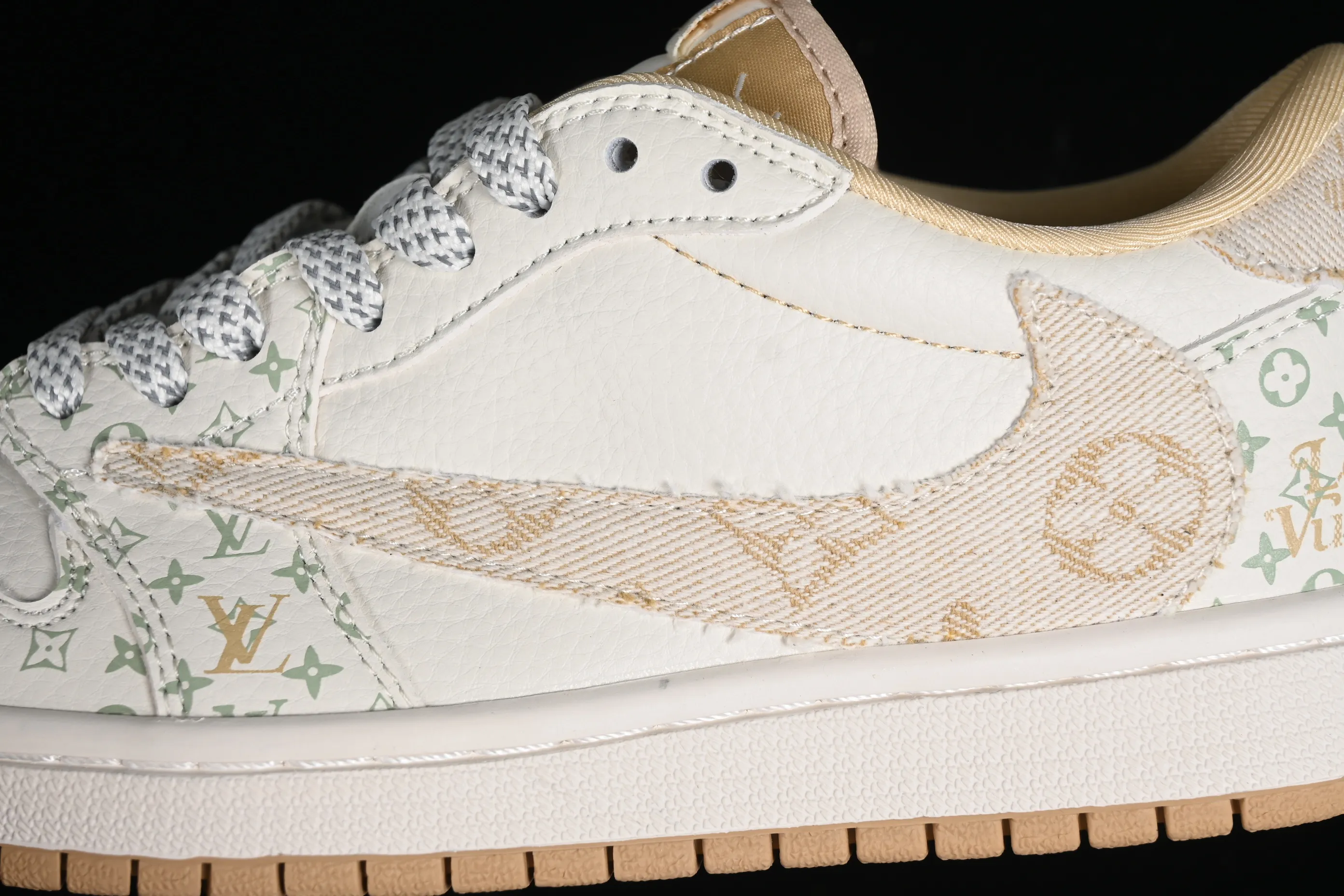 All categories Air Jordan Jordan series basketball shoes Air Jordan 1 Low Travis Scott x Fragment Design x Jordan Air Jordan 1 Low OG SP AJ1 Joe 1LV joint light coffee denim print low-top cultural casual sneakers SJ2068-006